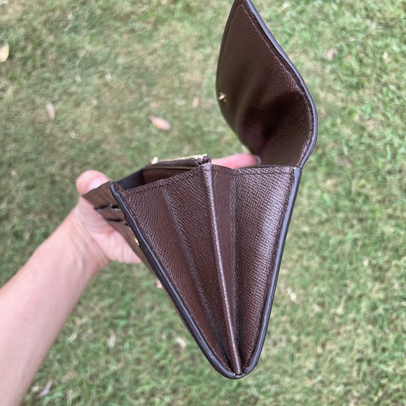 Authentic Louis Vuitton Sarah wallet - Picture 9 of 16